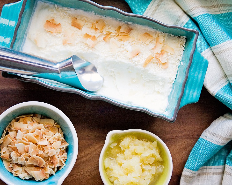 Coconut Pineapple Frozen Yogurt xoxoBella