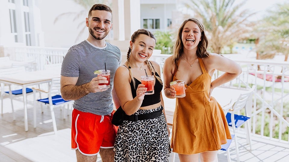 Blogger Bella Bucchiotti of xoxoBella.com shares about her visit to Kissimmee, Florida. She stayed at the new Margaritaville Resort.