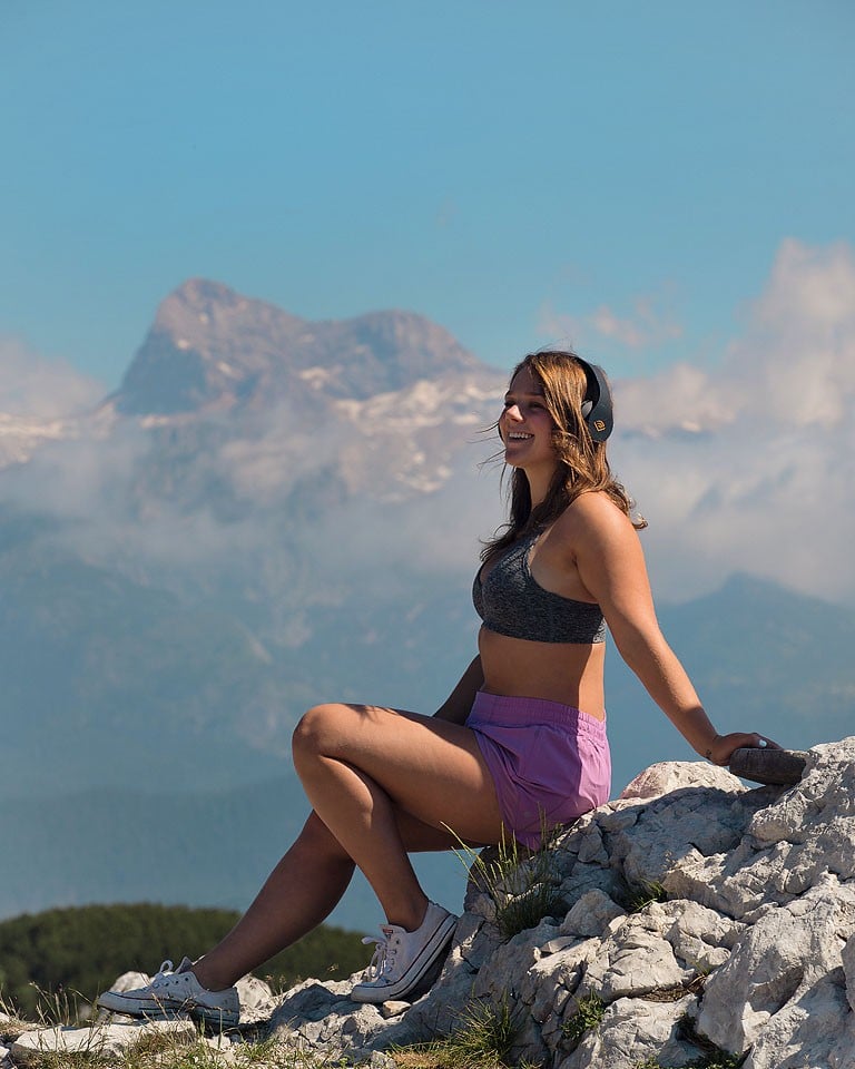 Blogger Bella Bucchiotti of xoxoBella.com shares about how Audible is perfect for travel and it fits her on the go lifestyle. Perfect for the book lover!