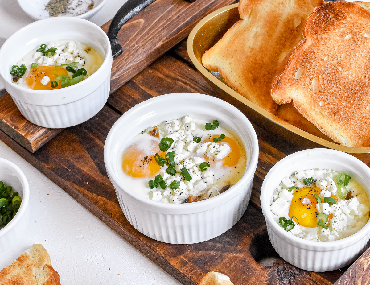 Baked Eggs En Cocotte With Prosciutto And Mushrooms - XoxoBella