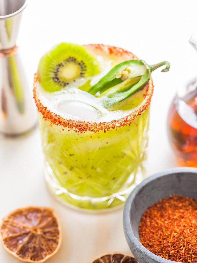 Zesty Kiwi Jalapeño Margarita Cocktail xoxoBella