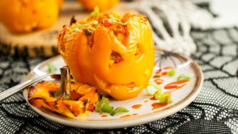 Jack-O-Lantern Stuffed Peppers - xoxoBella