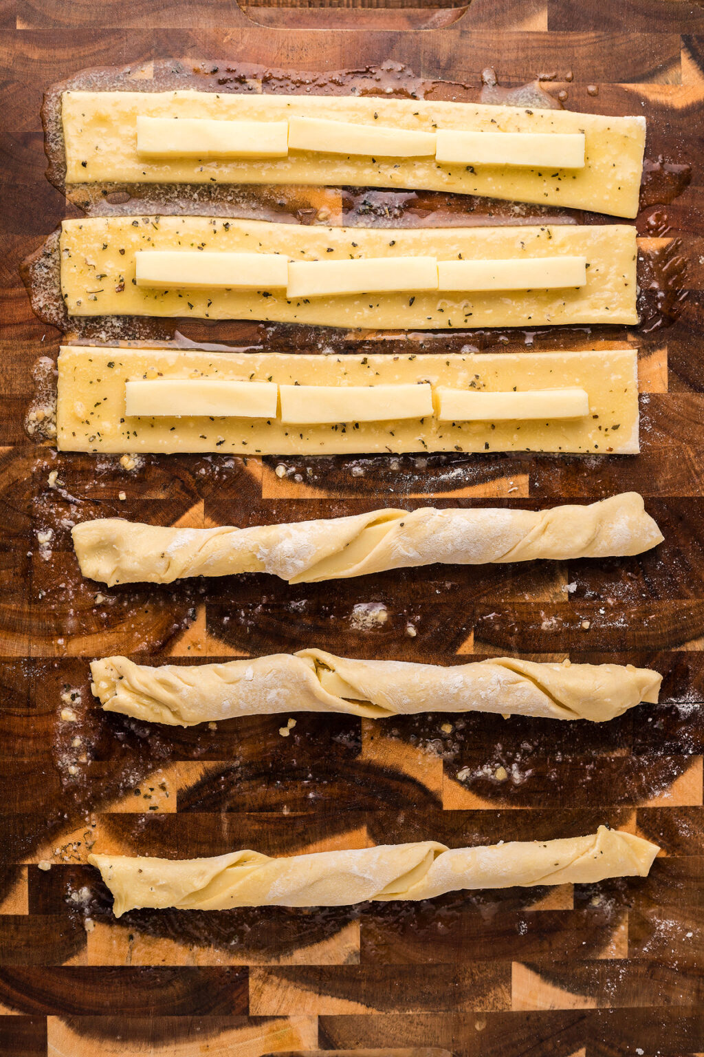 air-fryer-puff-pastry-cheese-twists-xoxobella