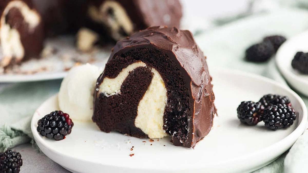 Chocolate Bundt Cake with Cream Cheese Filling - xoxoBella