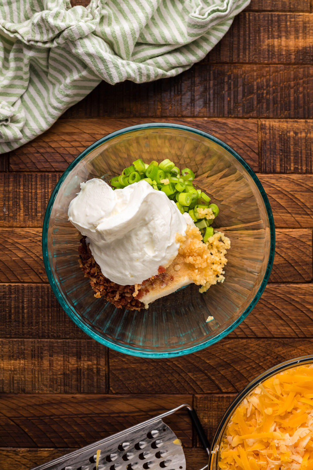 Smoked Gouda Bacon Cheddar Cheese Dip for Pretzels xoxoBella