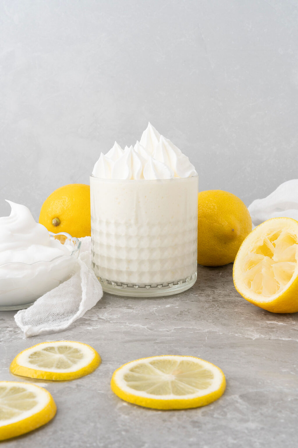 Rumchata Limón Boozy Whipped Lemonade xoxoBella