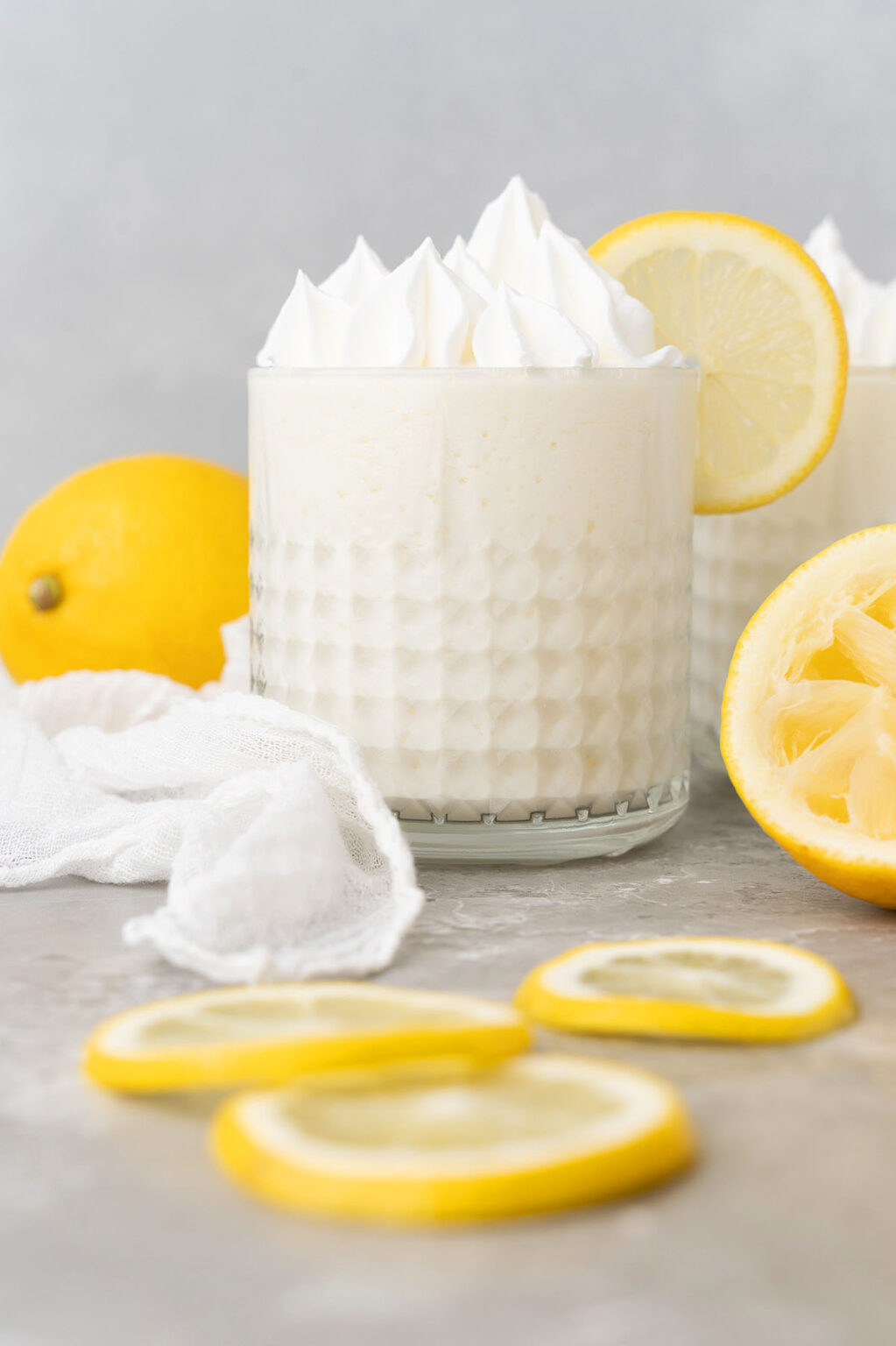 Rumchata Limón Boozy Whipped Lemonade xoxoBella