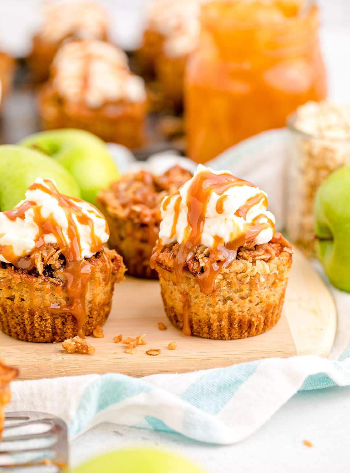 Mini Caramel Apple Cheesecakes with Streusel Topping xoxoBella