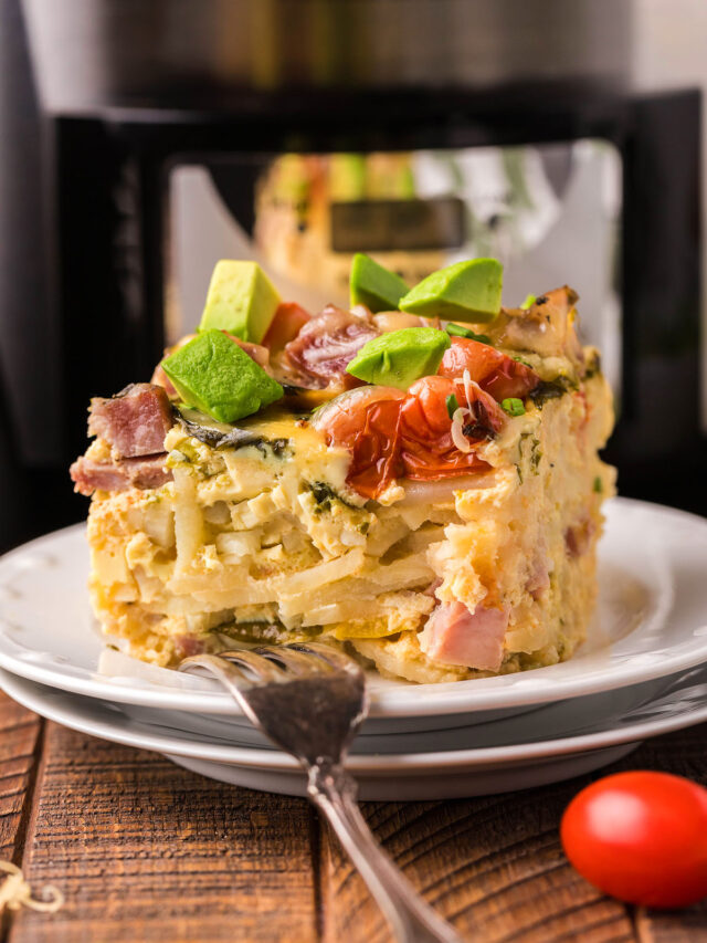 Slow Cooker Overnight Breakfast Casserole XoxoBella