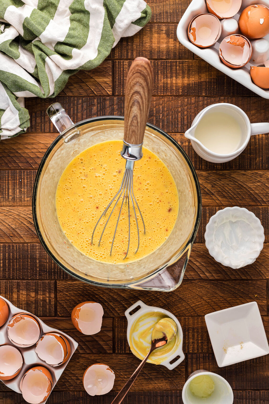 Slow Cooker Overnight Breakfast Casserole xoxoBella