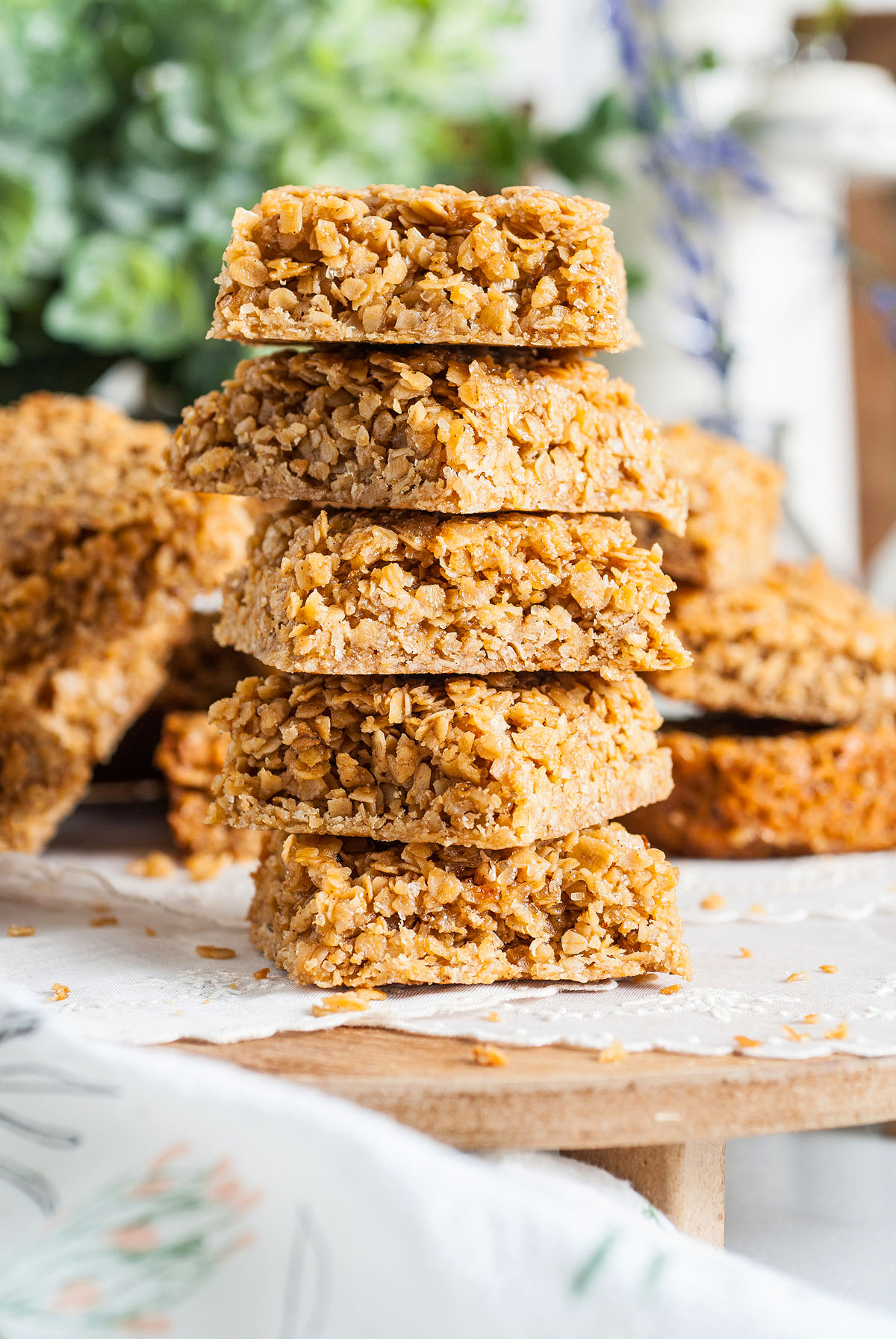A stack of Starbucks Oat Bars.
