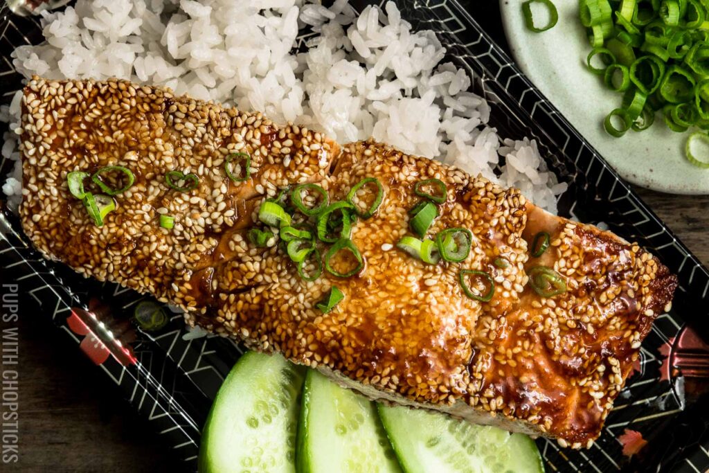 Sesame salmon on a platter.