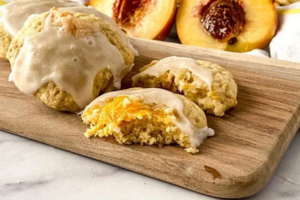 A platter of peach cobbler cookies.