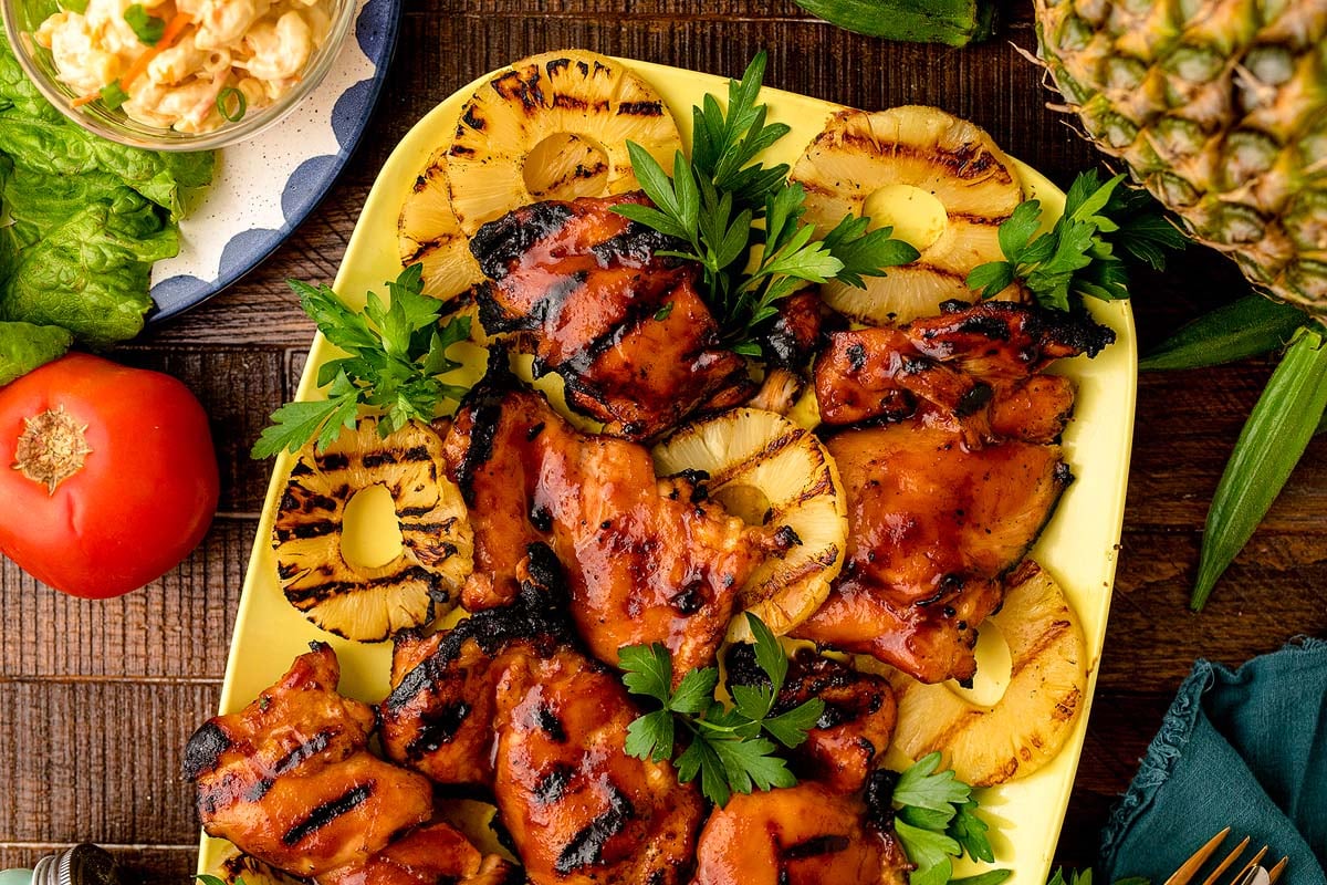 A platter of grilled chicken.