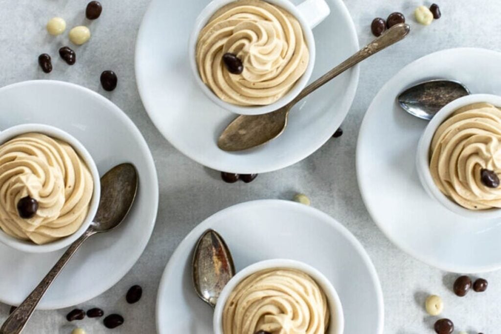 Mugs of coffee mousse.