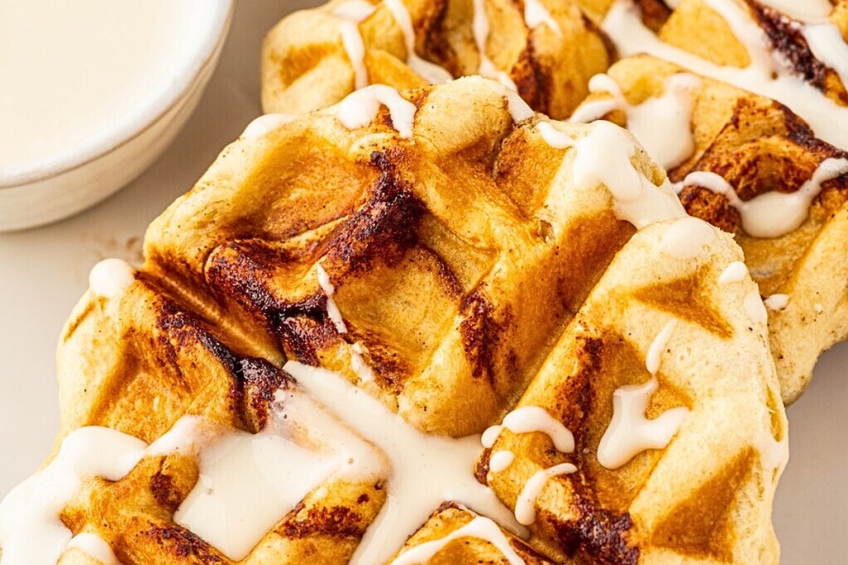 13 Delicious Pillsbury Cinnamon Roll Recipes to Try ASAP xoxoBella