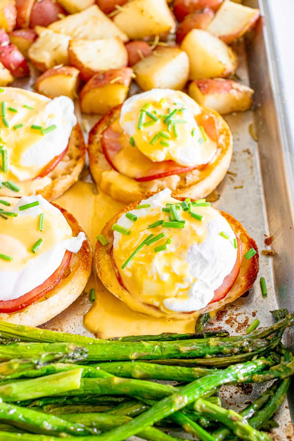 Sheet Pan Eggs Benedict - xoxoBella