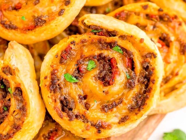 Taco pinwheels on a plate.