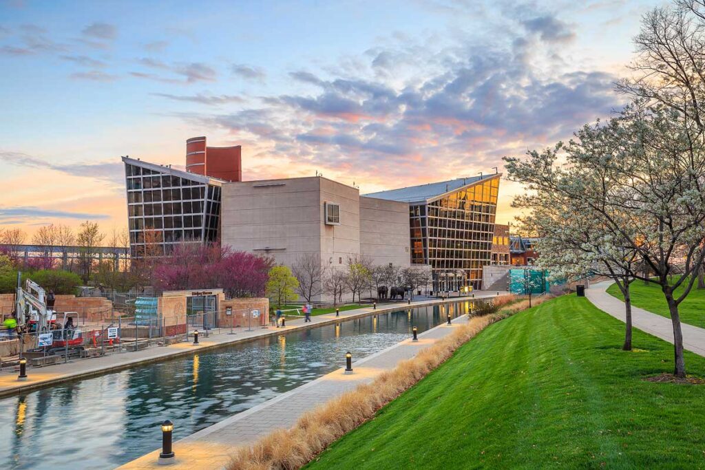 Indiana State Museum that houses exhibits of science, art, culture and history of Indiana. It is also a site of the largest in the state IMAX screen.