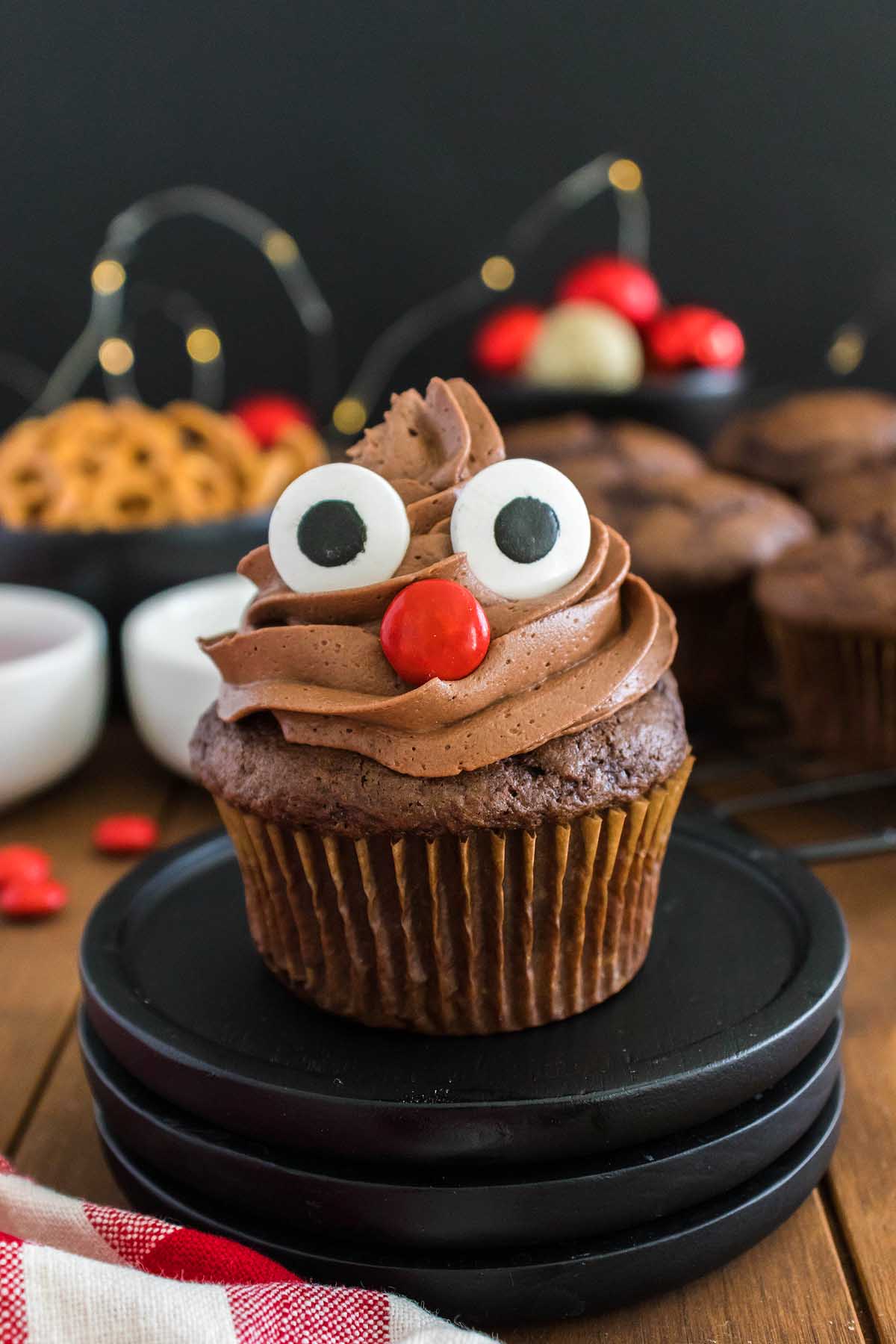 A cute reindeer cupcake perfect for Christmas.