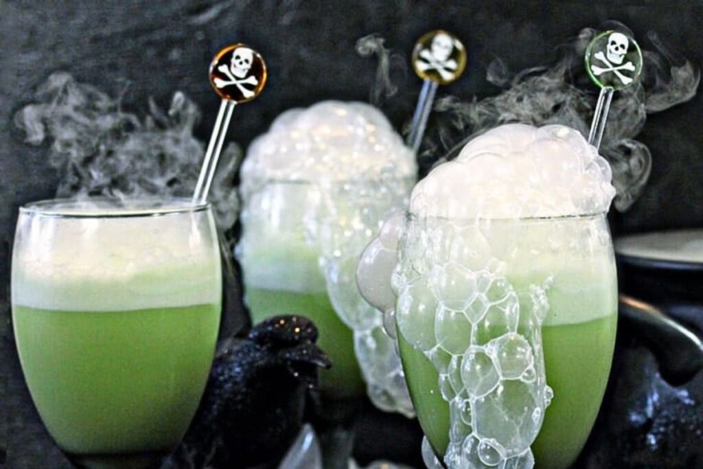 A bubbly, smoky green punch.