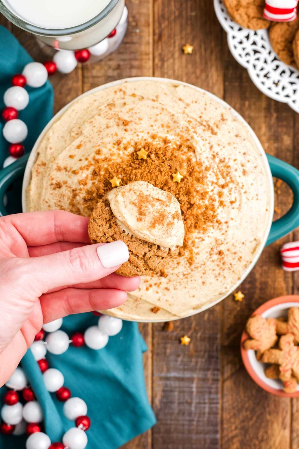 Gingerbread Cheesecake Dip xoxoBella