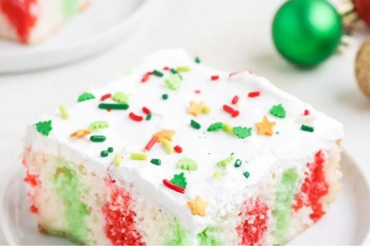 A close up of a Christmas cake.