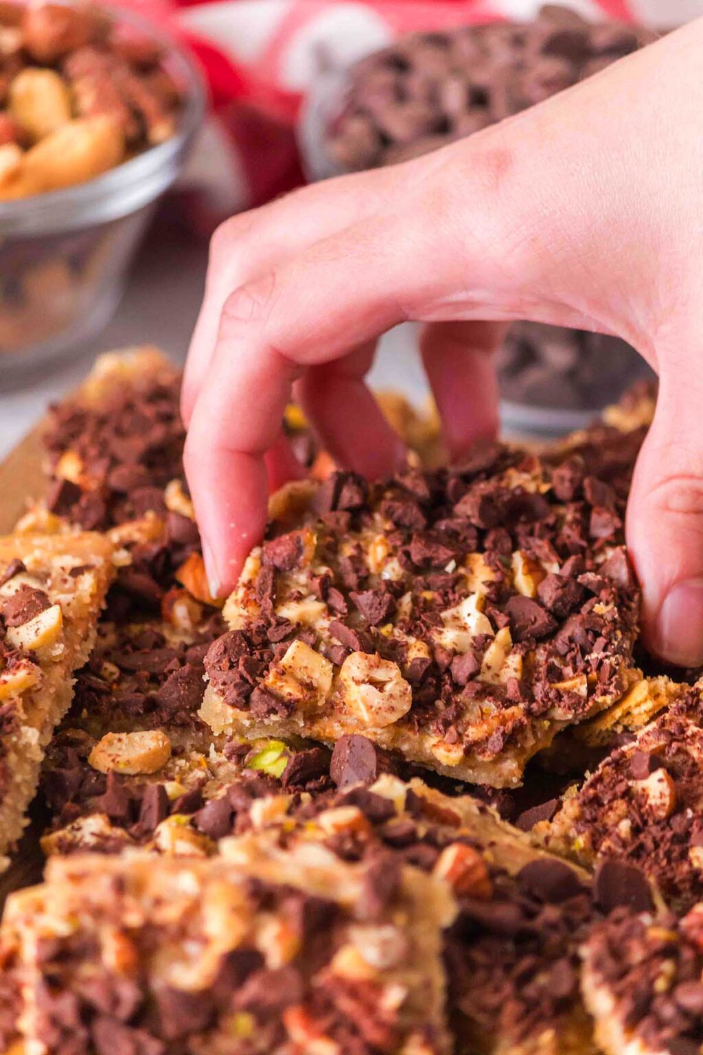 Sweet and Delicious Graham Cracker Toffee Bars xoxoBella