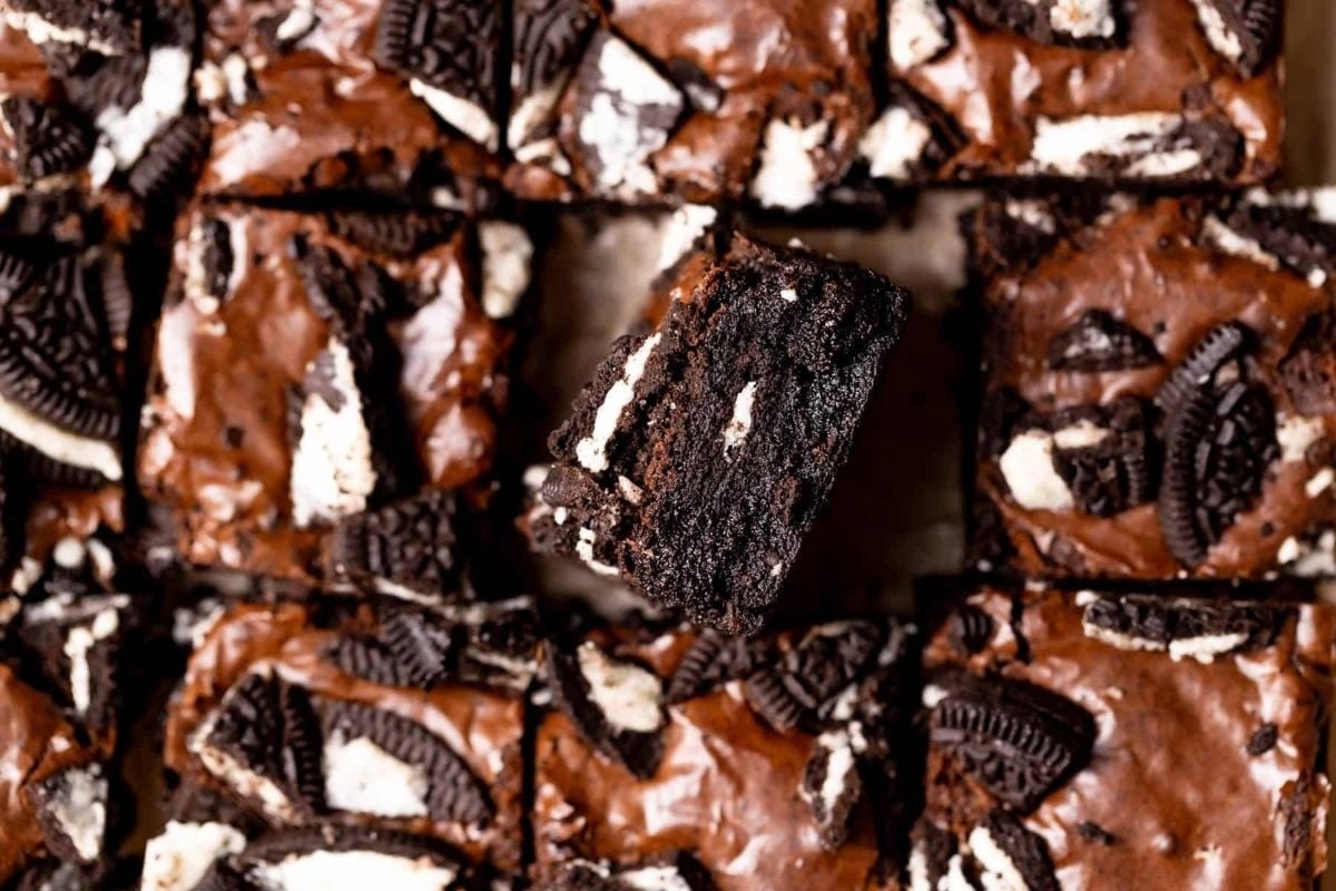 Oreo cookies and cream brownie recipes.