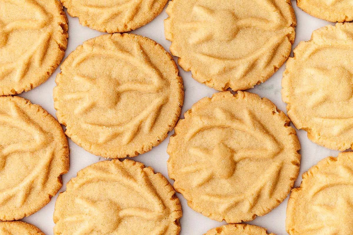 Brown Sugar Shortbread Cookies. 