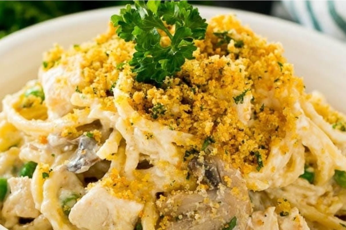 A spring casserole of pasta with chicken and parmesan cheese.