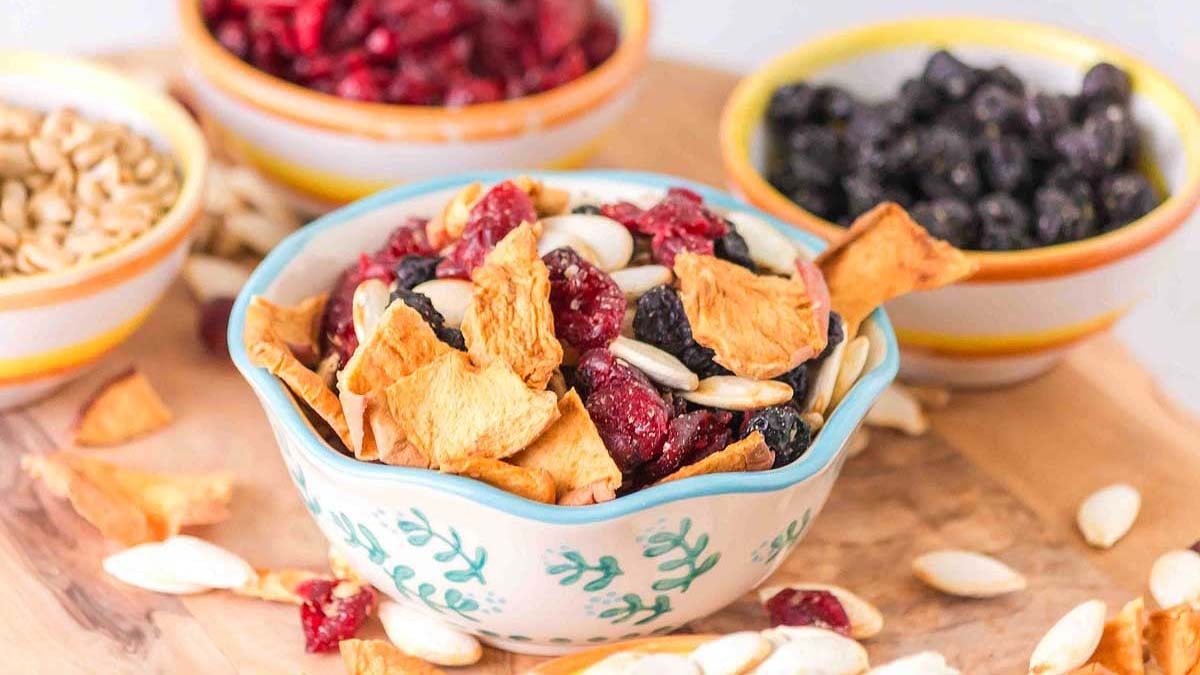 Coastal Medley Trail Mix