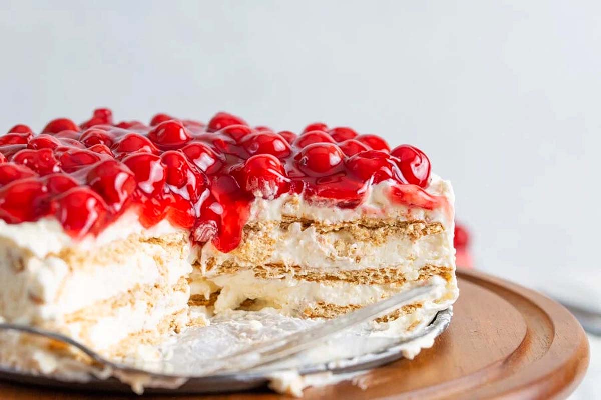 No Bake Cherry Cheesecake Icebox Cake.