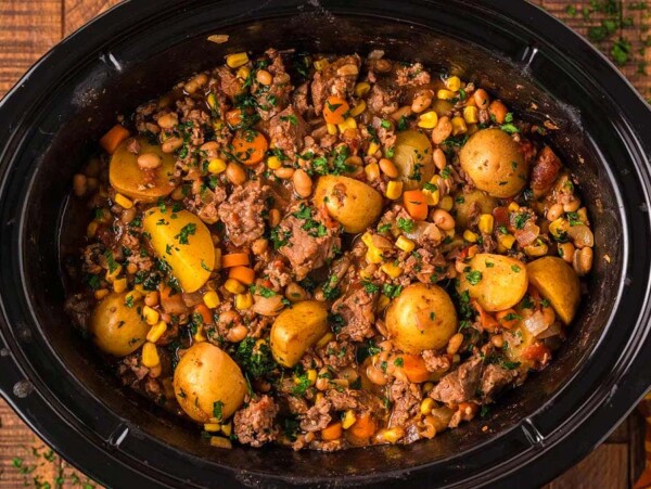 Easy Cowboy Stew Recipe (Slow Cooker).