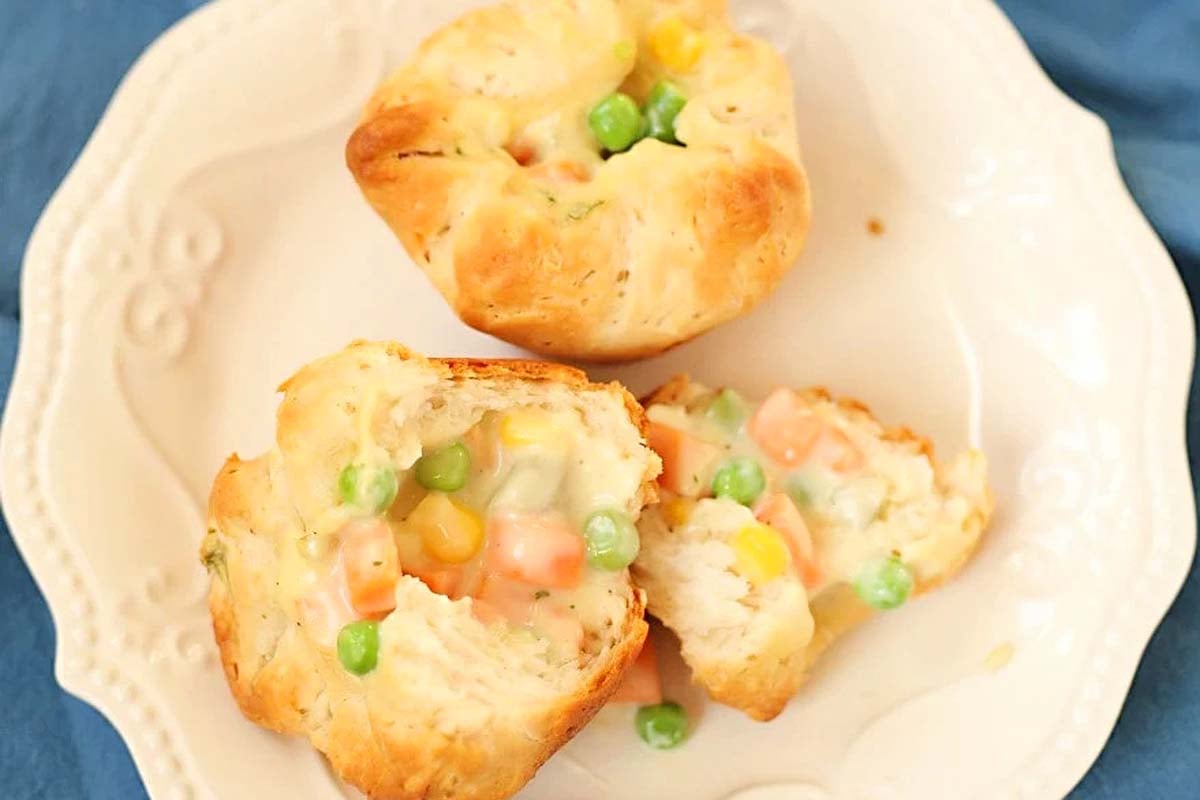 Easy Pot Pie Muffins.
