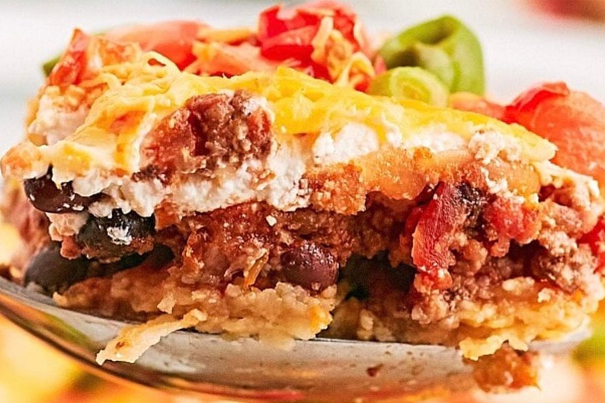 Easy Ground Beef Taco Casserole Recipe.