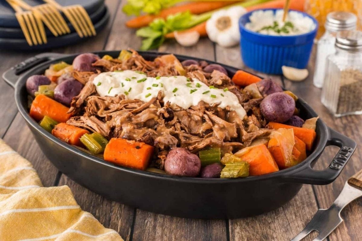 Slow Cooker Roast Beef With Potatoes And Carrots.