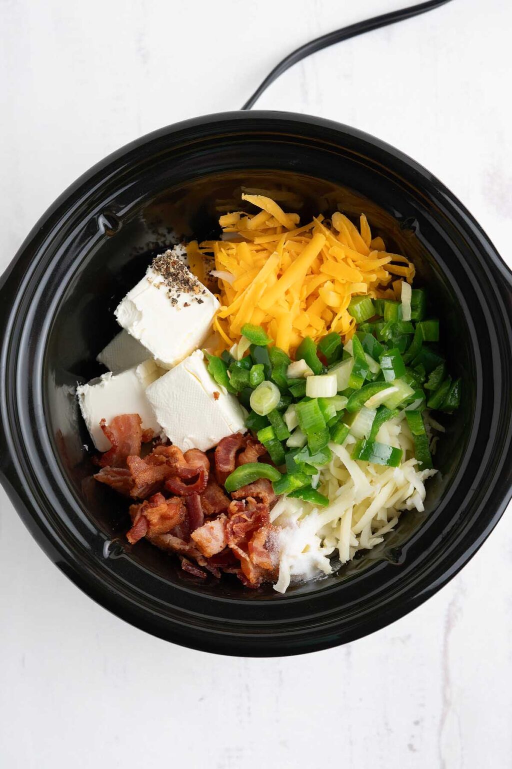 Slow Cooker Jalapeño Popper Dip - xoxoBella