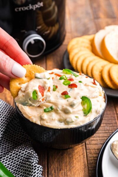 Slow Cooker Jalapeño Popper Dip - xoxoBella