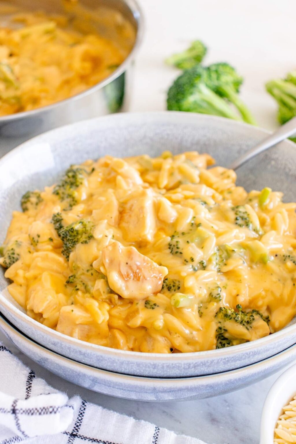 cheesy-chicken-broccoli-orzo-xoxobella