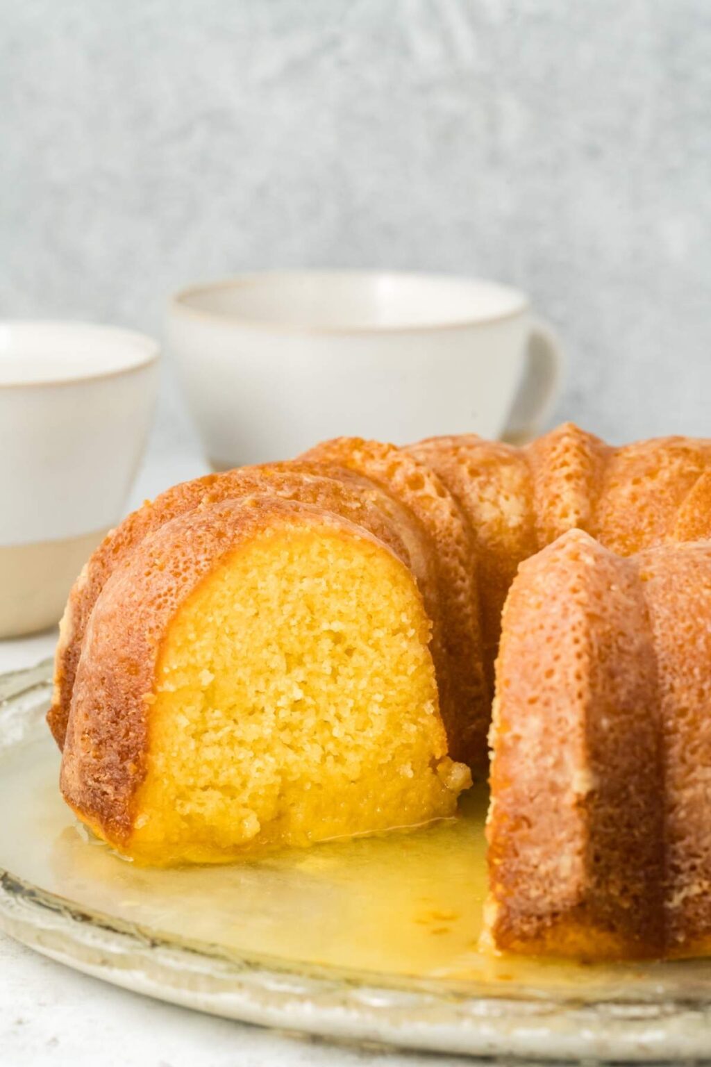 Rum Bundt Cake xoxoBella
