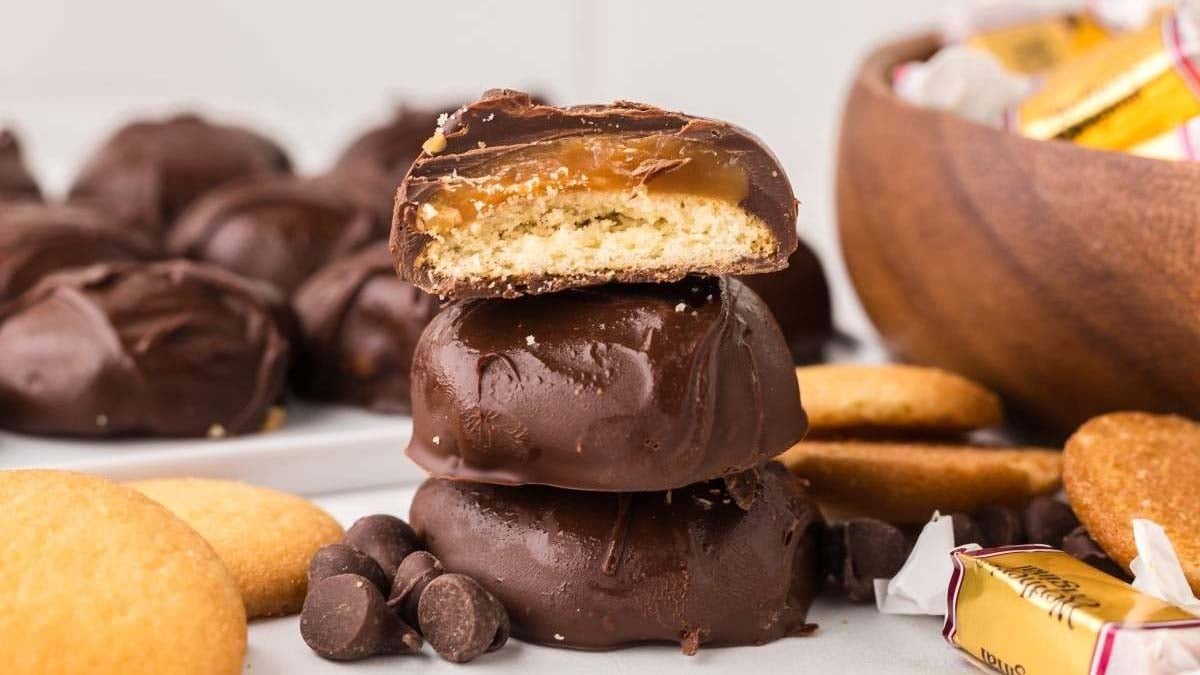 Homemade Twix Bites