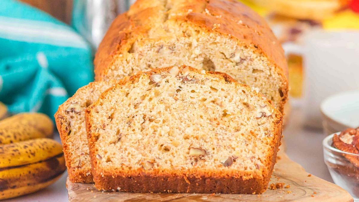 Bisquick Banana Bread [xoxobella.com]