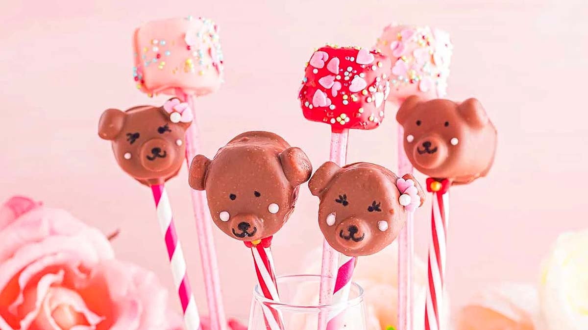 Valentine Marshmallow Pops