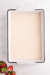 Strawberry Poke Cake - xoxoBella