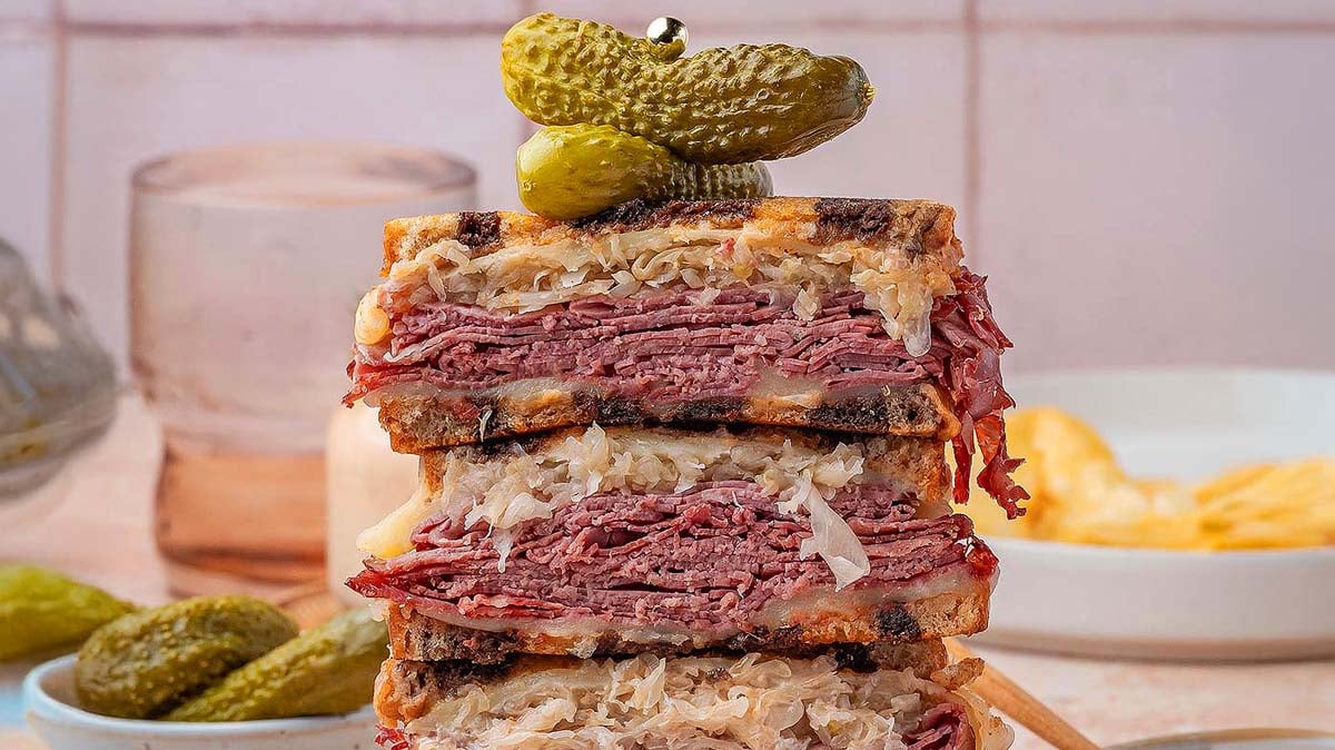 classic reuben sandwich dressing Classic Reuben Sandwich