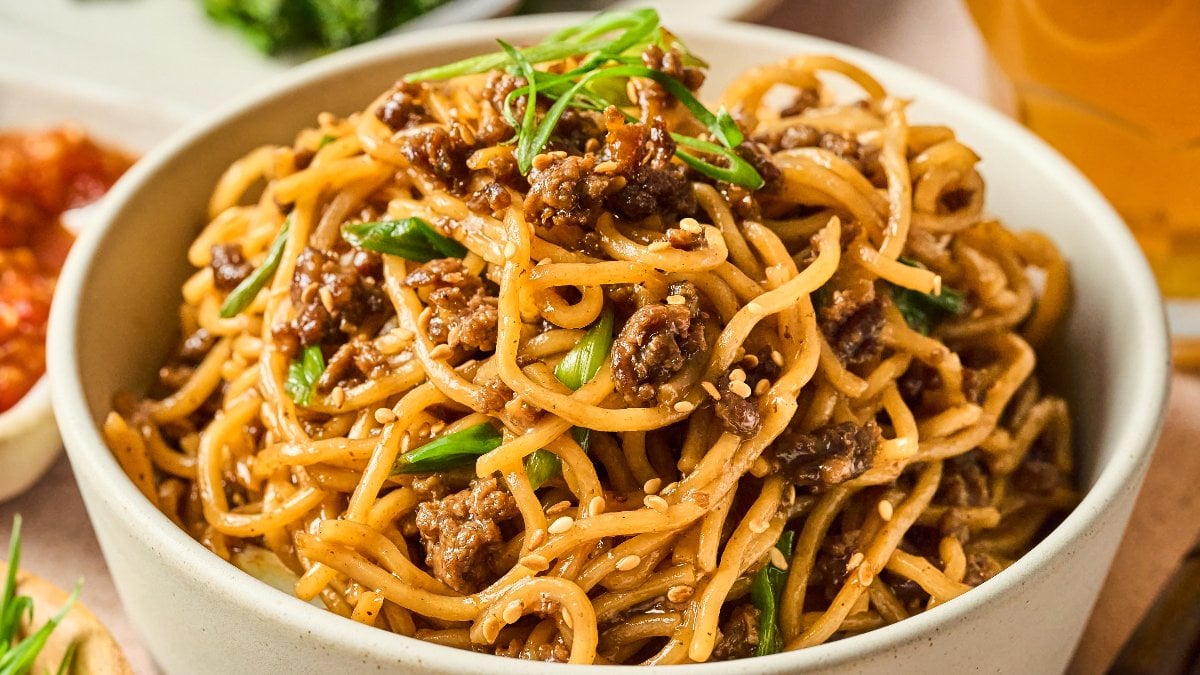 Mongolian Ground Beef Noodles
