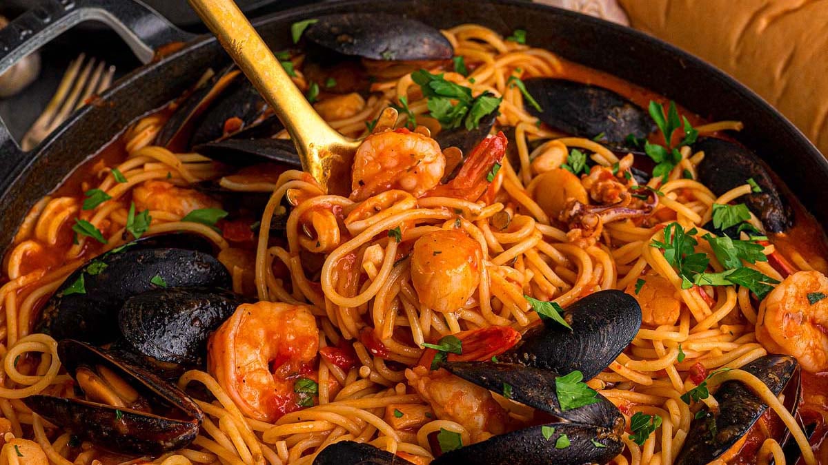 Pasta Frutti di Mare – mariscos frescos en salsa de tomate